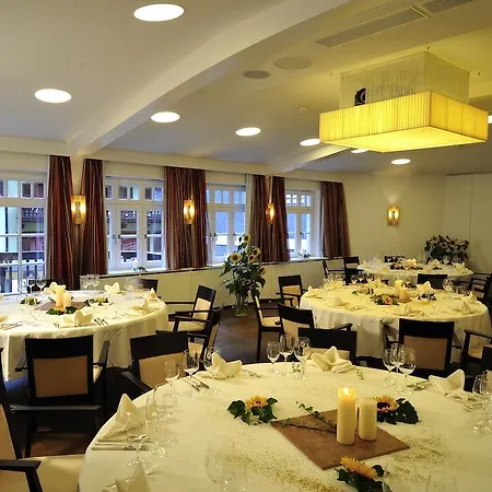 Romantik Hotel Im Weissen Roessl Am Wolfgangsee 