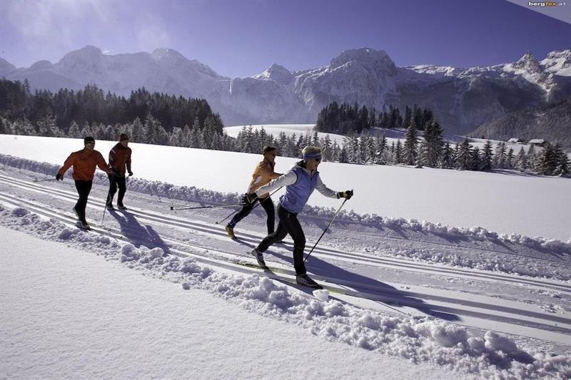 Romantik Im Weissen Roessl Am Wolfgangsee 4*